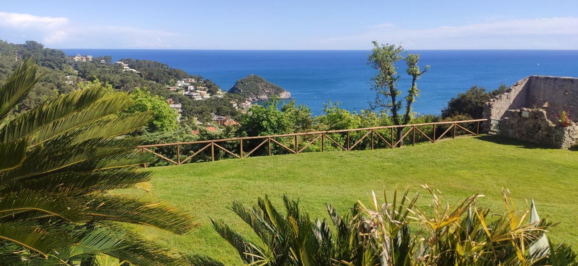 Il Giardino Sull'Isola - Appartamento - Bergeggi Eksteriør bilde